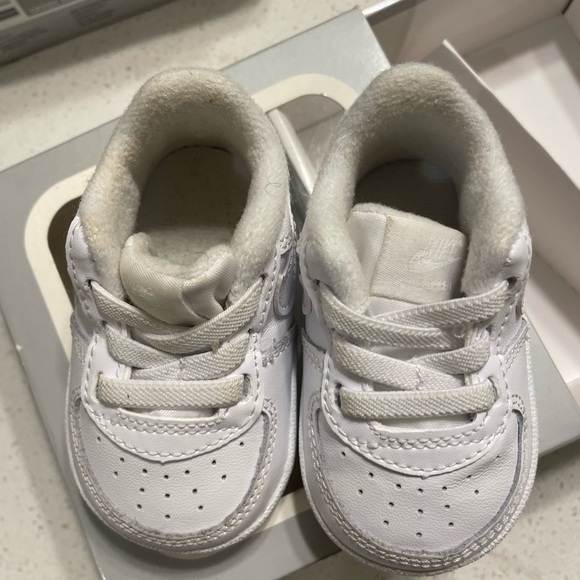 Infant Shoe Size Chart Guide - Picture 6 of 8